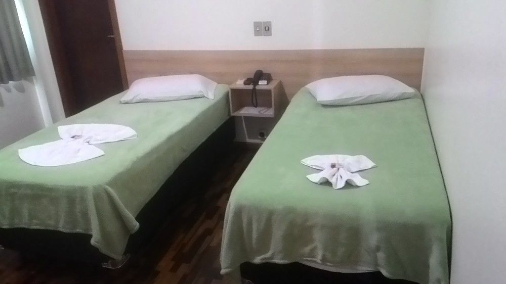 Oyo Hotel Farol Joacaba Exterior photo