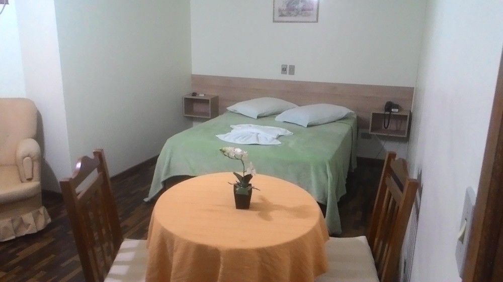 Oyo Hotel Farol Joacaba Exterior photo