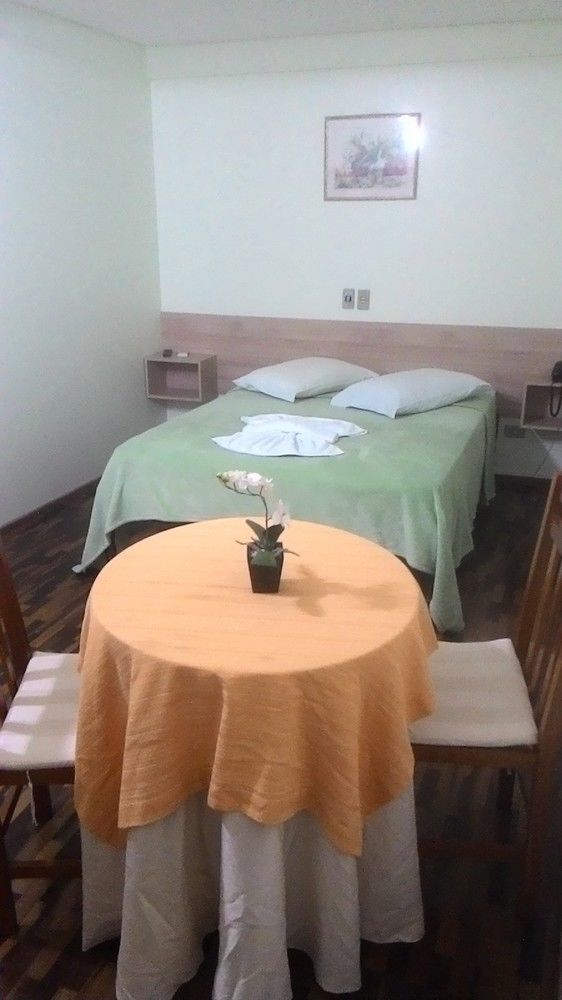 Oyo Hotel Farol Joacaba Exterior photo
