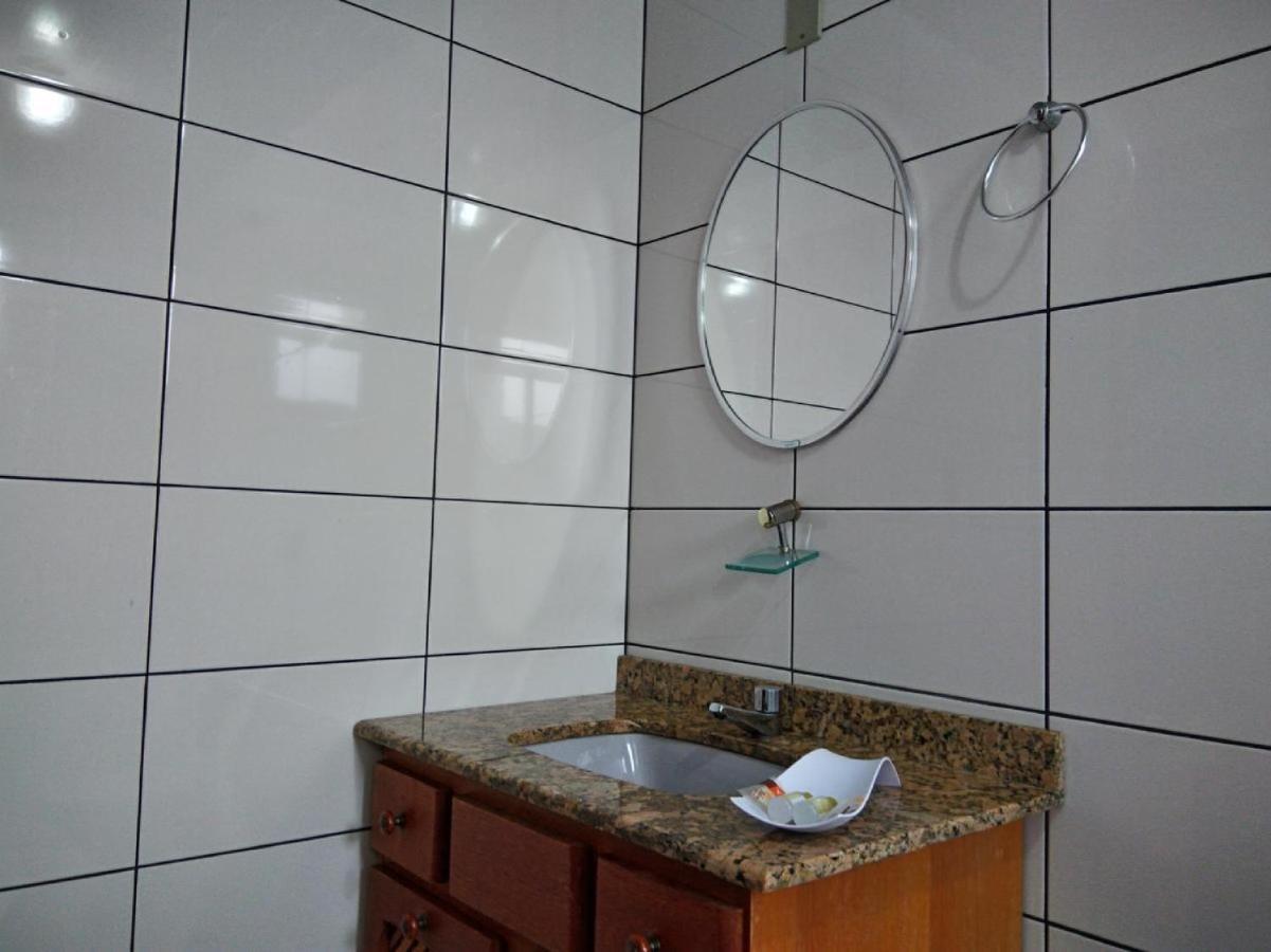 Oyo Hotel Farol Joacaba Exterior photo